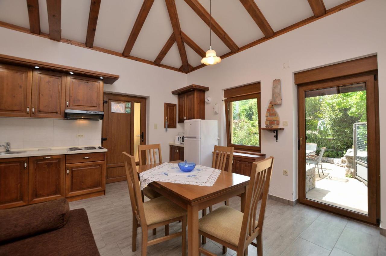 הוילה אופטיה House Pobri מראה חיצוני תמונה