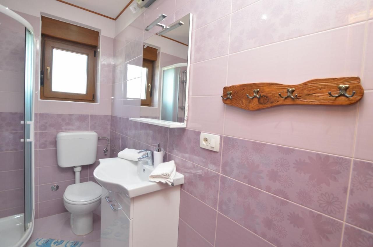 הוילה אופטיה House Pobri מראה חיצוני תמונה
